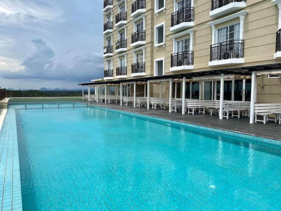 Pool View At Sweet Ii-champs Elysees, *